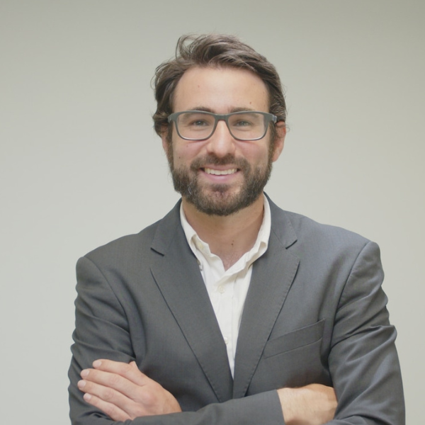 Jordi K email intro headshot (600 x 600 px)