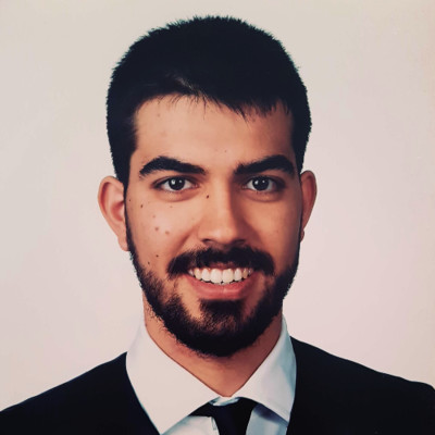 Cristian Pérez Headshot